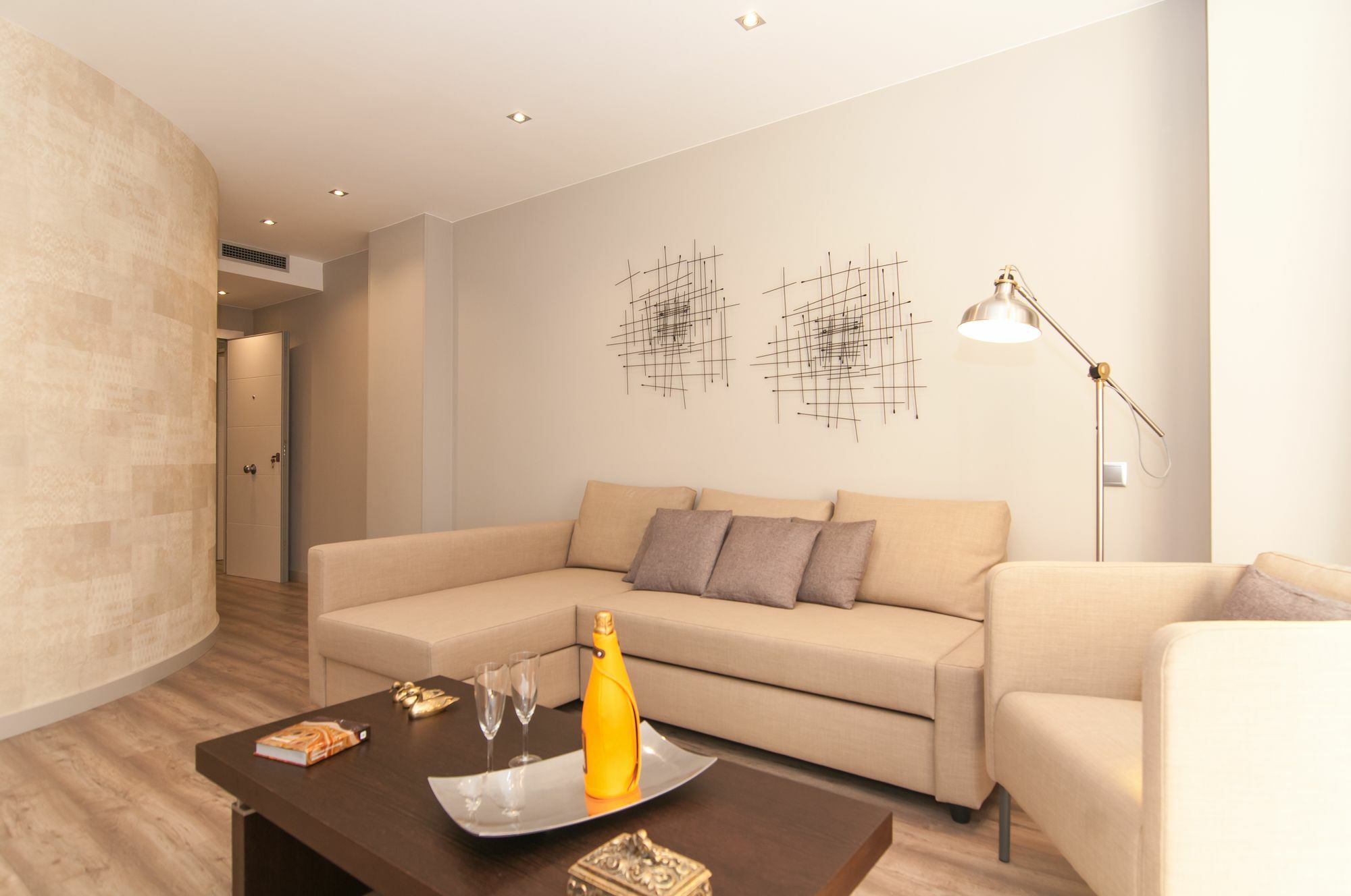 Montaber Apartments - Sagrada Familia Barcelona Buitenkant foto
