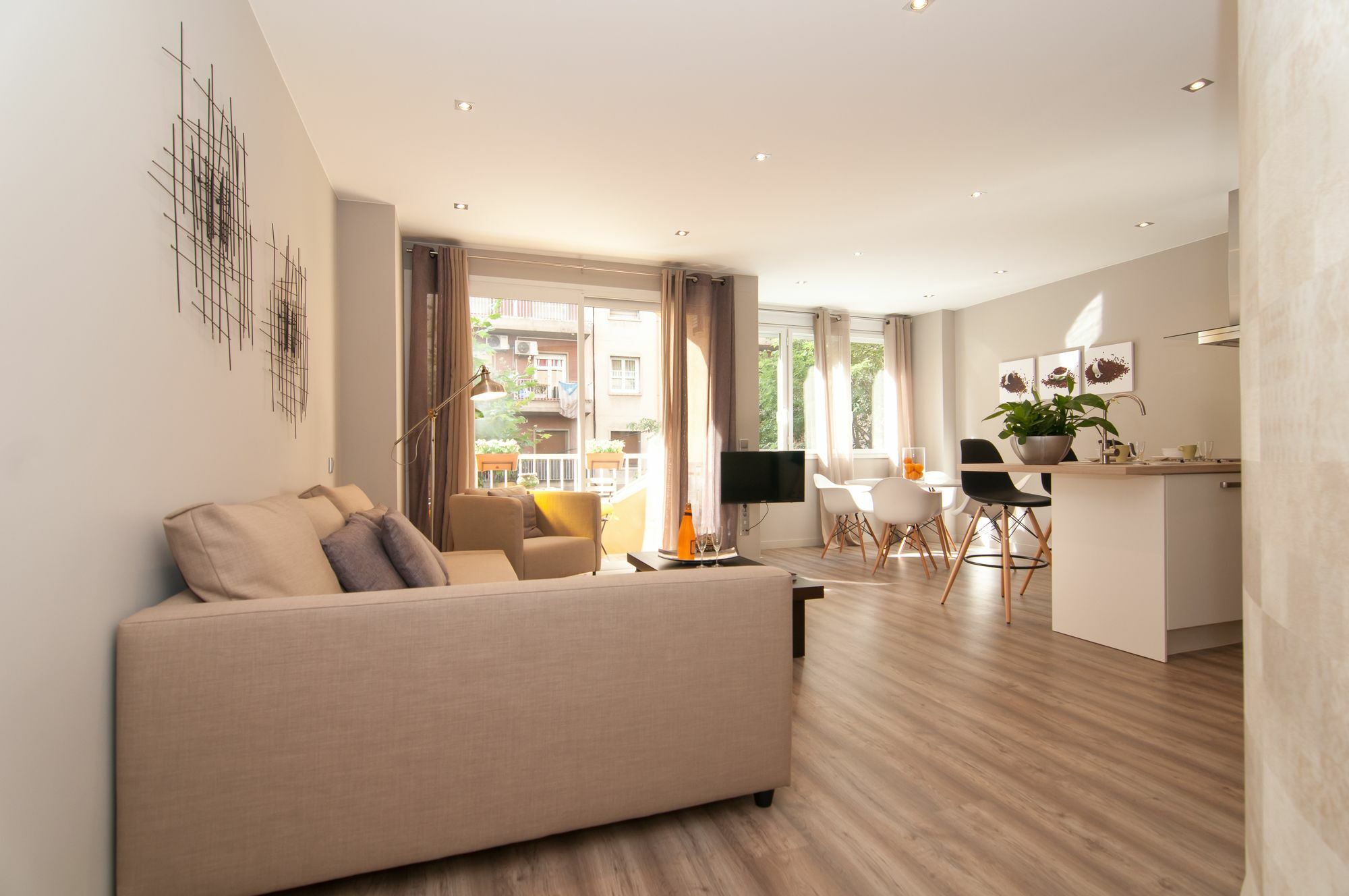 Montaber Apartments - Sagrada Familia Barcelona Buitenkant foto