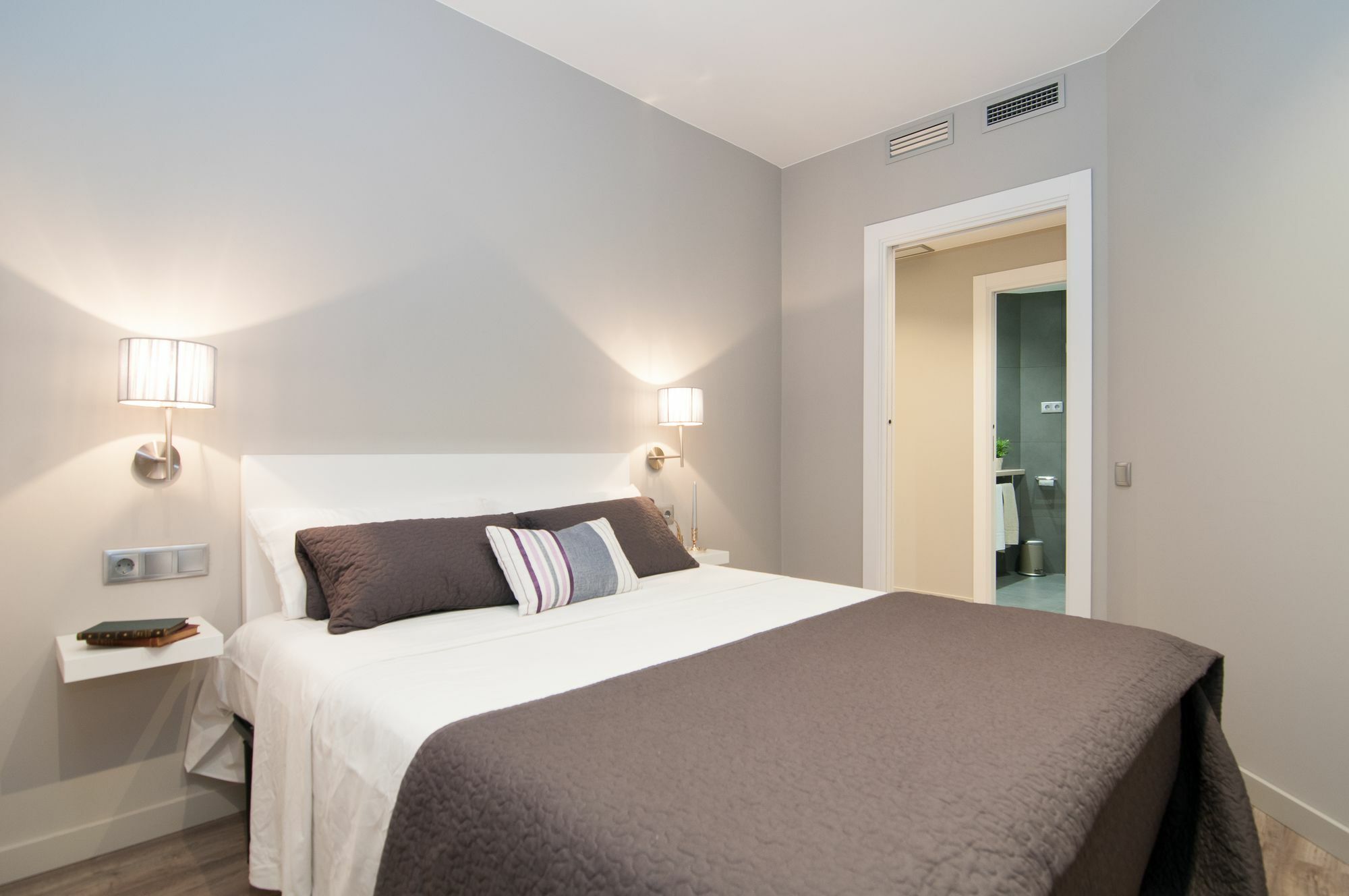 Montaber Apartments - Sagrada Familia Barcelona Buitenkant foto