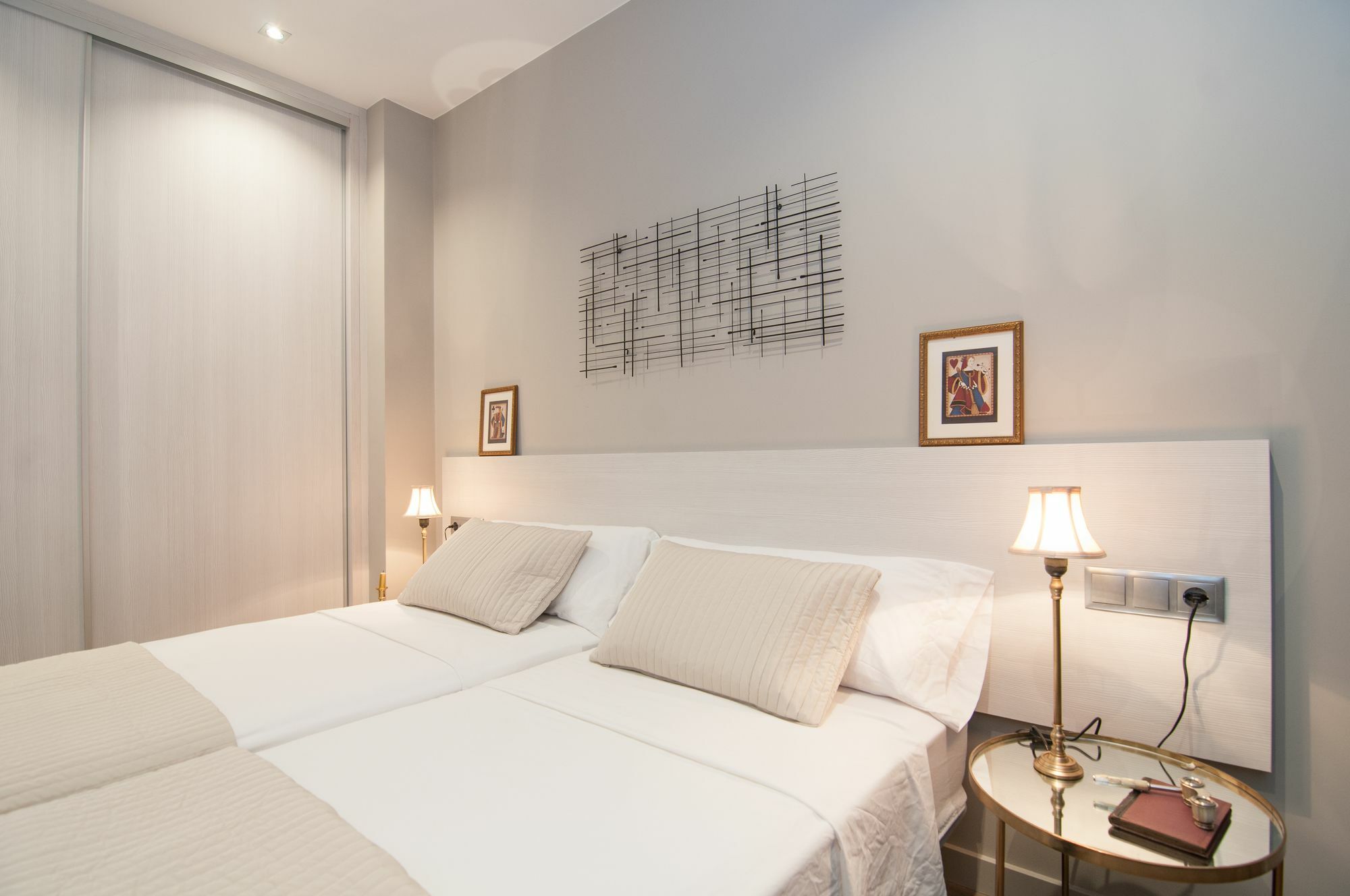Montaber Apartments - Sagrada Familia Barcelona Buitenkant foto